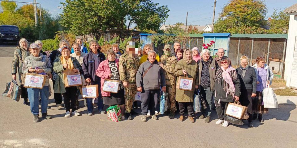Светлана Гизай: В преддверии Международного дня пожилых людей в Центре «Счастье мамы» при Свято-Вознесенском храме г. Луганска Славяносербское местное отделение партии «Единая Россия» и Отдел по делам семьи Луганской епархии...