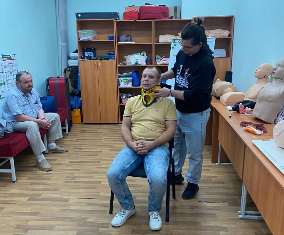 Преподаватели первой помощи Луганского центра медицины катастроф обучили сотрудников медицинского информационно-аналитического центра