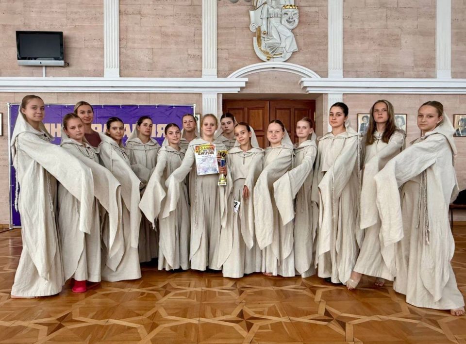 ����� ����������� ��������� ������� ������� �� �LUGANSK ART MOTION�