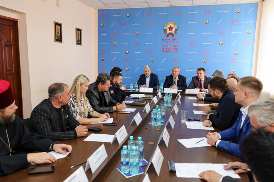 В Народном Совете обсудили укрепление межнационального единства