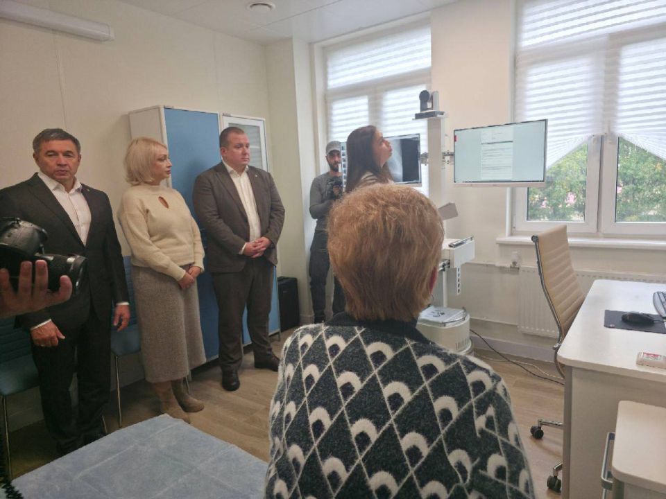 Наталия Пащенко: В Луганской поликлинике №12 заработала передовая телемедицинская стойка, расширяя доступ к высокотехнологичной медицине