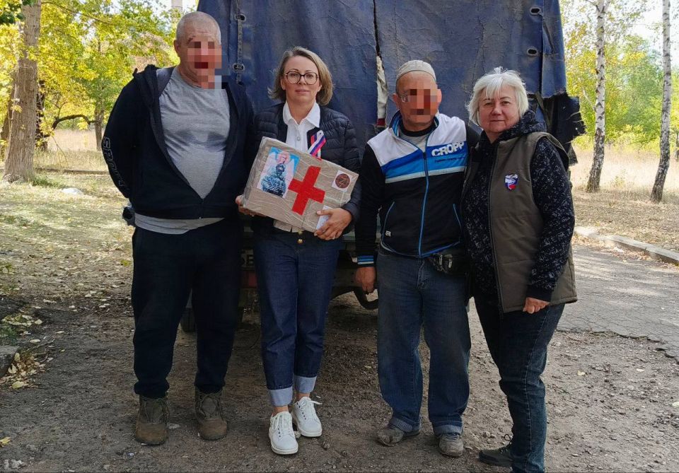 Светлана Гизай: По поручению Секретаря Луганского регионального отделения партии «Единая Россия», Председателя Народного Совета ЛНР Дениса Мирошниченко содействовала в передаче необходимой помощи ребятам на передовую и в...