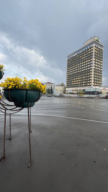 ������� � ���� ���� ������� ������ � �����, � ������ - � �����������