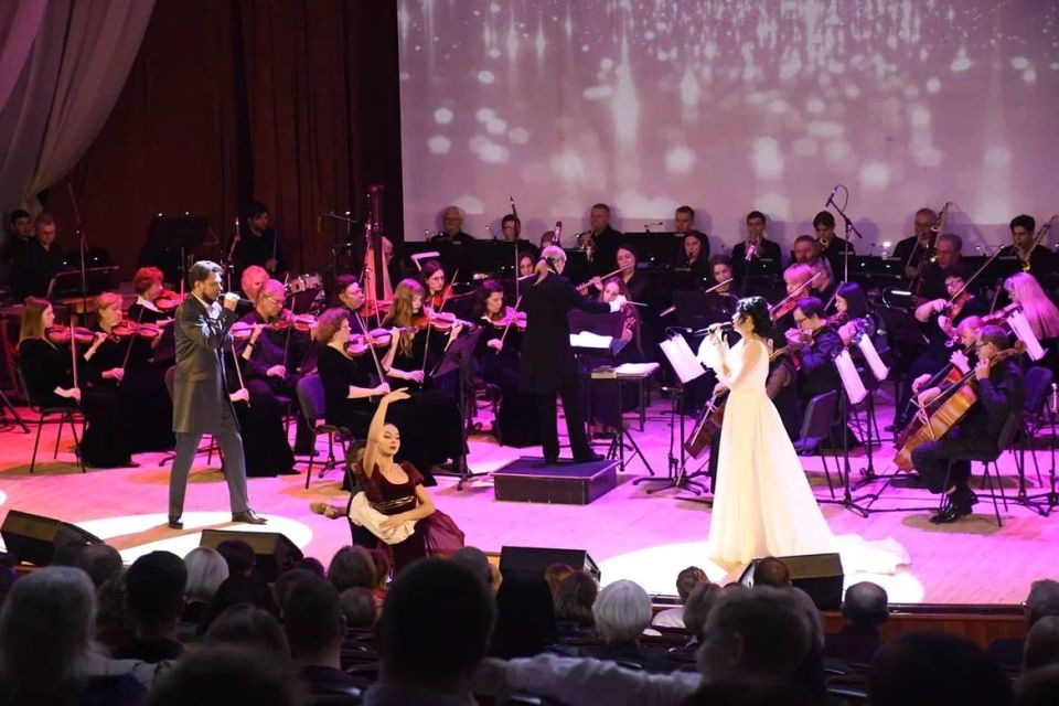 Концерт в память о Хворостовском прошел в Луганской филармонии