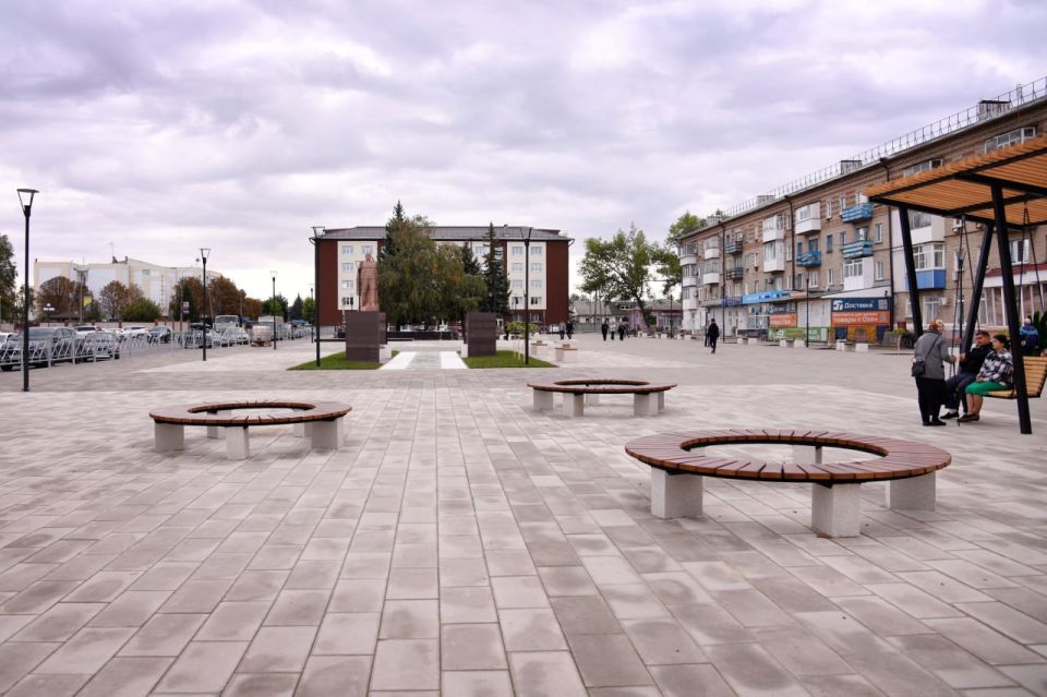 Леонид Пасечник: С каждым годом облик наших муниципалитетов становится современнее, а общественные пространства – гораздо уютнее