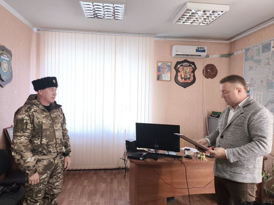 В рамках празднования Дня казачества Станичному казачьему обществу «Станица Лутугинская» была объявлена Благодарность Главы городского округа Муниципальное образование городской округ города Луганск Луганской Народной...