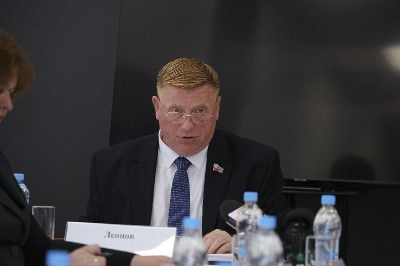 Василий Леонов: расширенные заседания – эффективная площадка для оперативного решения проблемных вопросов, поступающих от граждан