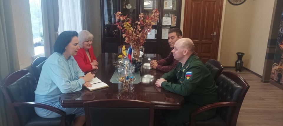 Руководитель муниципалитета встретилась с представителем Космической академии им. Можайского