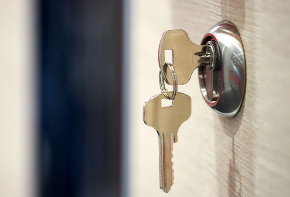 В ЛНР расширили список людей, которые в приоритетном порядке могут получить бесхозяйное жильё