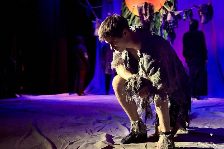 «Мы с тобой одной крови»: Премьера спектакля «Маугли» состоялась в Луганском академическом театре кукол