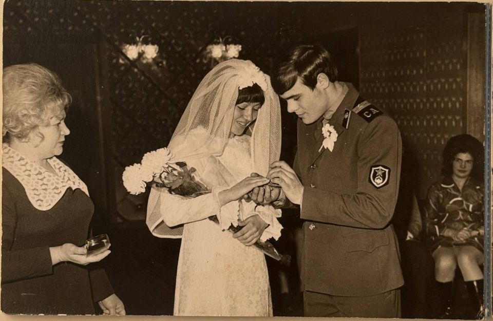 Супруги Пузановы отметили золотую свадьбу