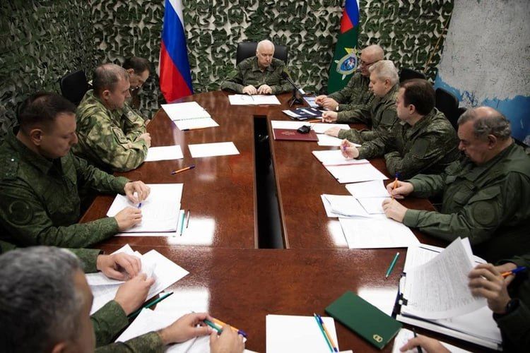 Бастрыкин провел оперативное совещание в Луганске