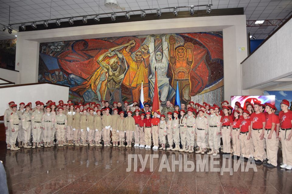 В Краснодоне в ряды Юнармии приняли 106 юнармейцев