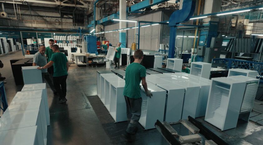 ЛИЦ и ДАН выпустили новую серию документального сериала «Товарищи, заводчане!»