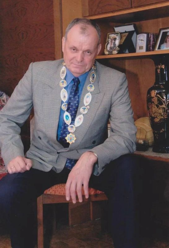   .   75-     ,   ,   1980 ,   1978 ,    1977 ,  ...