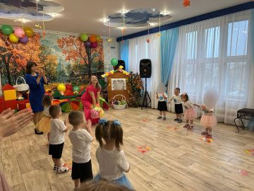 Наталия Пащенко: Волшебство в Луганском доме ребенка: звезды дарят радость и смех!