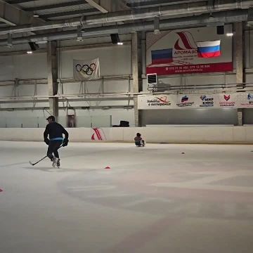 Спорт без границ: юных хоккеистов Луганска поддержали в рамках акции «Россия — семья семей»