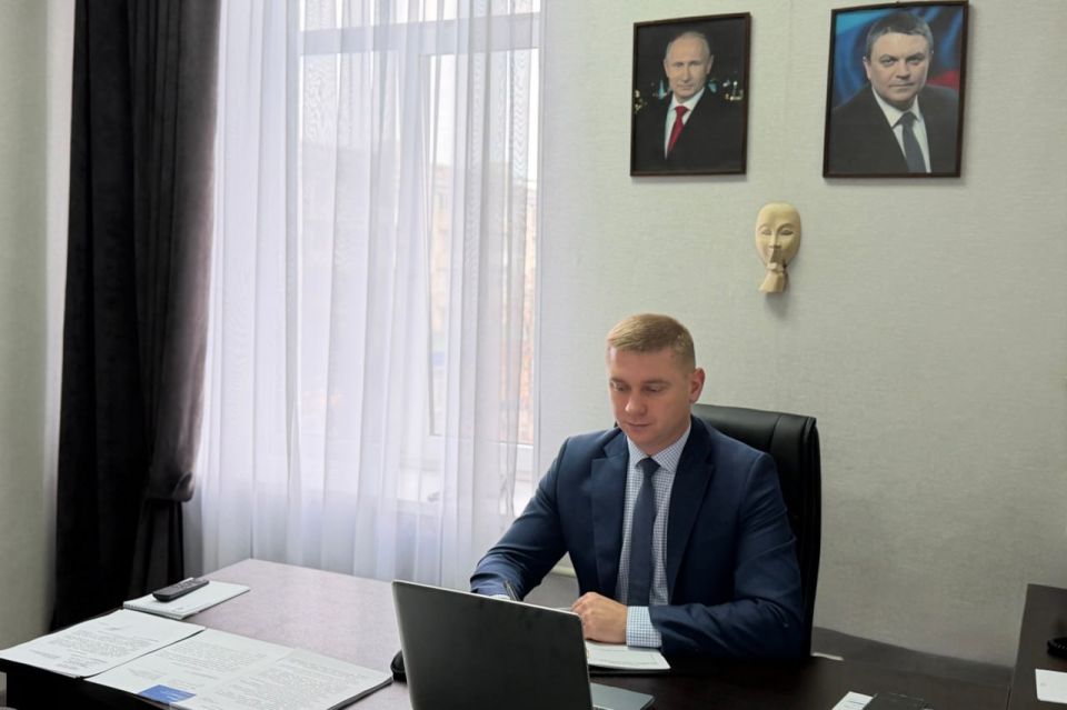 В рамках межрегионального сотрудничества в ЛНР изучили опыт Ростовской области в проведении бюджетных слушаний