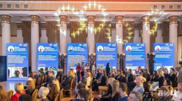 Выпускники платформы РСВ представили свои проекты Главе ЛНР