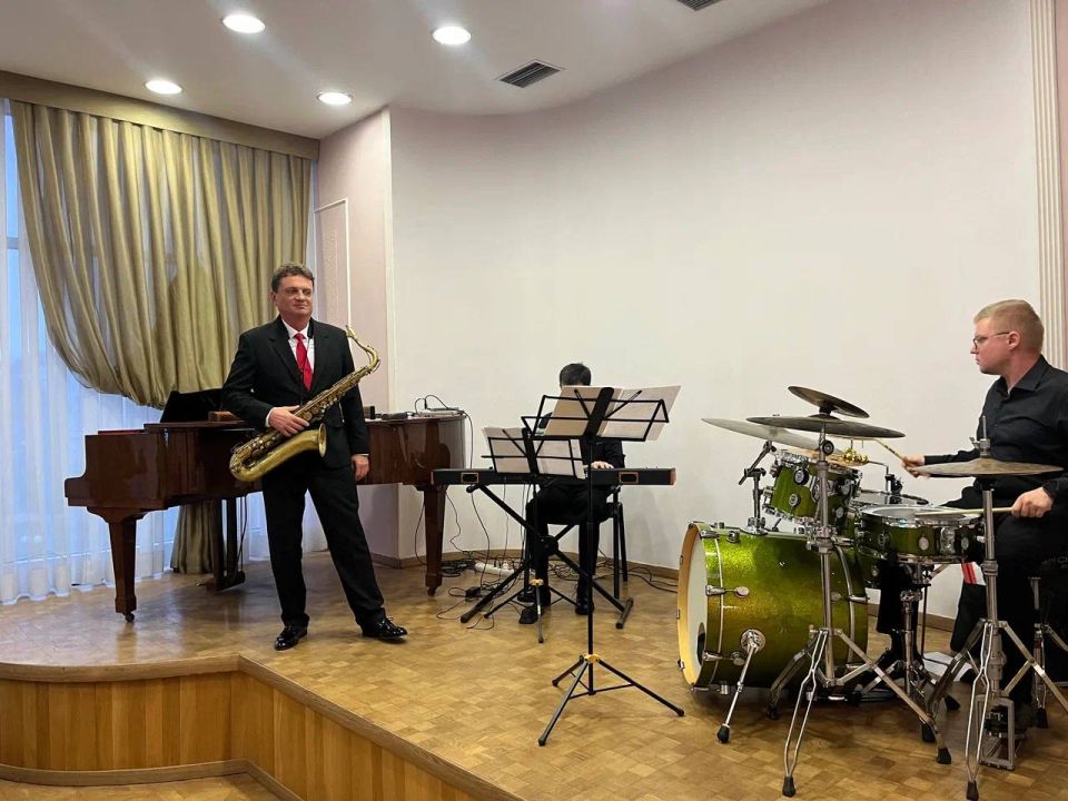 ДЖАЗОВЫЕ ХИТЫ в филармонии!