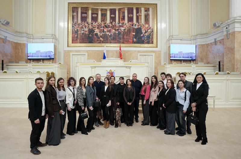 При содействии Дениса Мирошниченко студенты ЛГАКИ посетили Санкт-Петербург