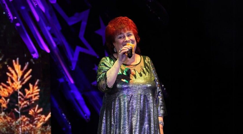 Путин присвоил директору Луганского ДК звание заслуженного работника культуры РФ