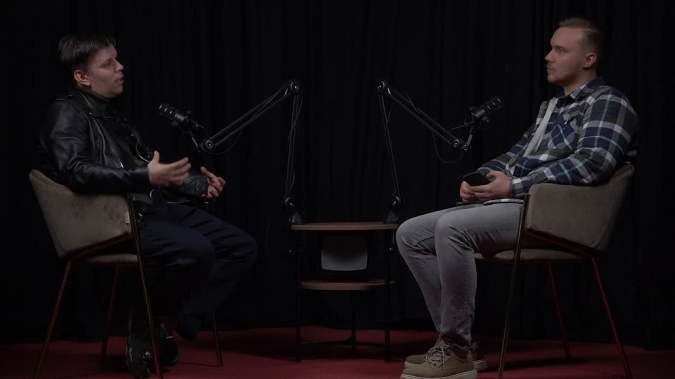   ,    IT?                  ?