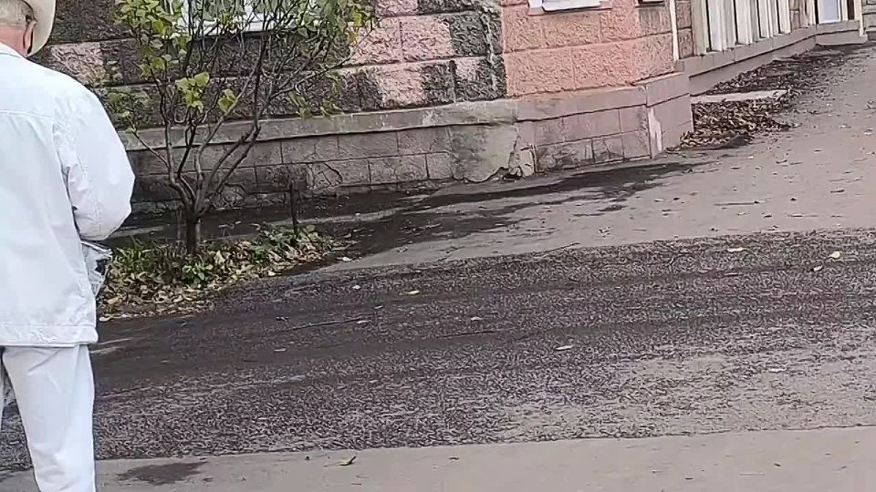  :  -  !)          ,  ,      ,       