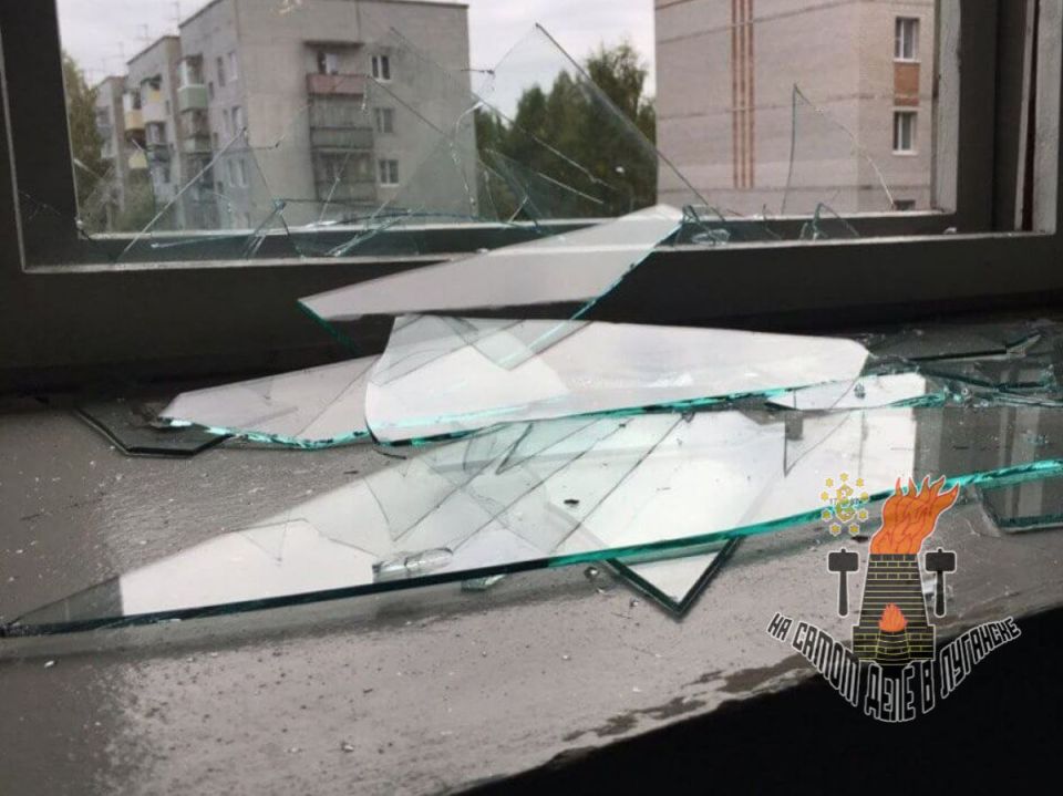 Киевские силовики разрушили три из пяти школ в Кременной