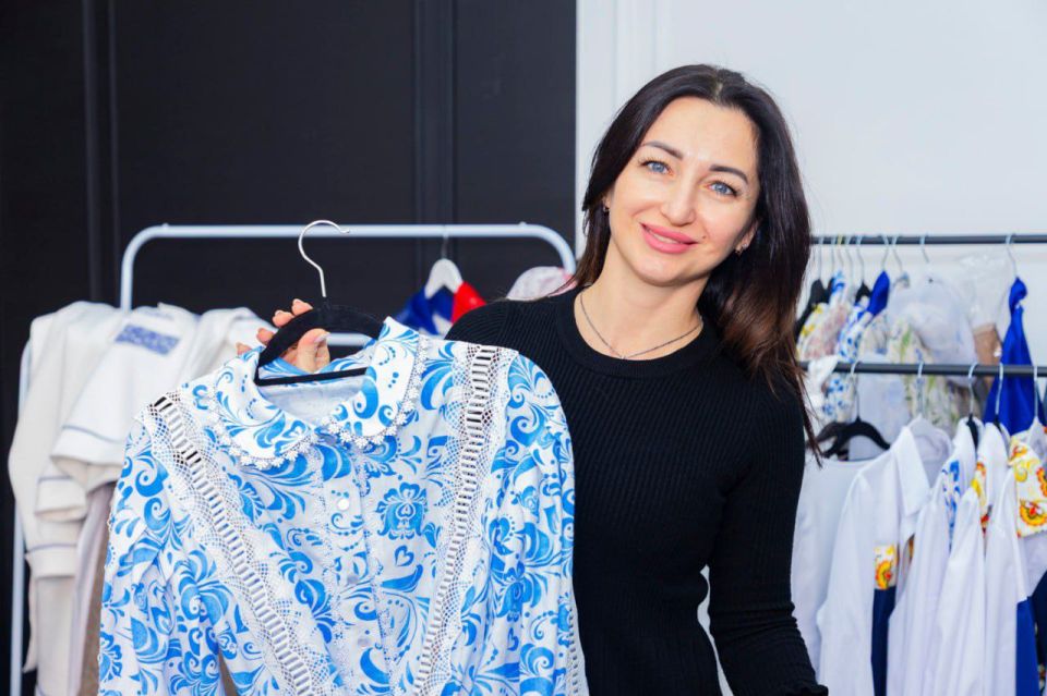  100                    29      ()