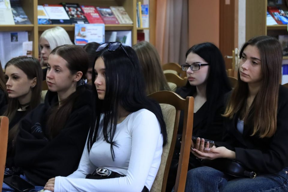 Интерактивная беседа «Финансовая грамотность – путь к успеху» состоялась в молодежной библиотеке