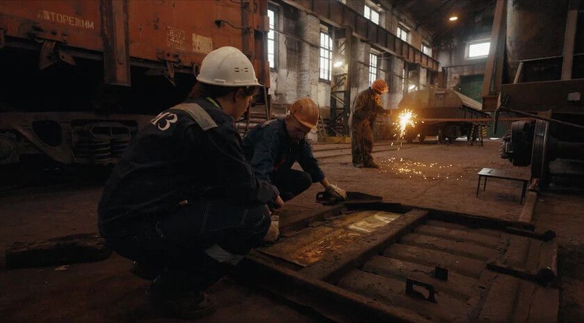 Сериал «Товарищи, заводчане!» о молодежи в Донбассе посмотрели уже семь миллионов человек