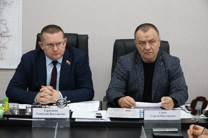 Развитие дорожно-транспортного комплекса Луганска обсудили в Комитете по инфраструктуре