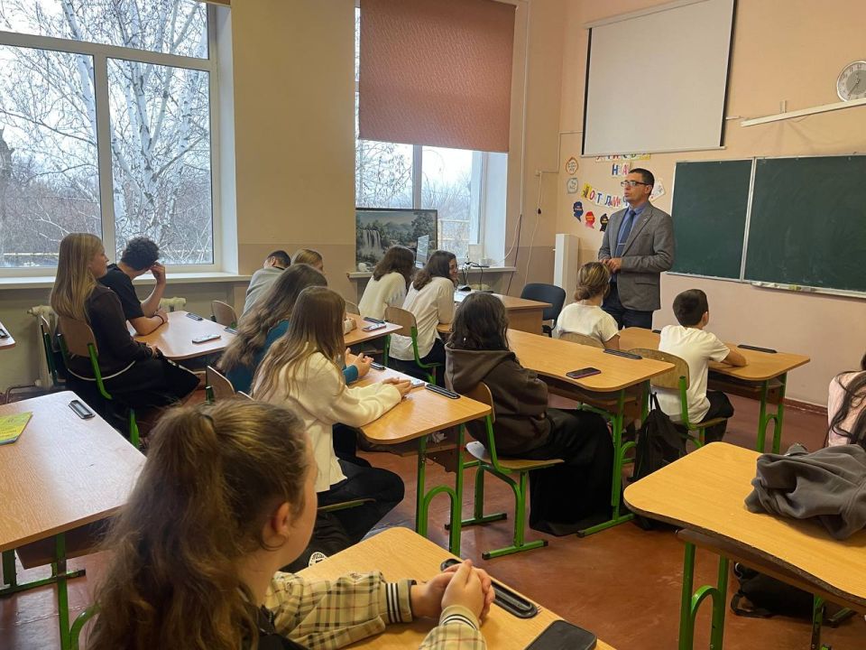 Выращиваем будущее! Сотрудники ЛГАУ поделились знаниями с учениками агротехнологических классов