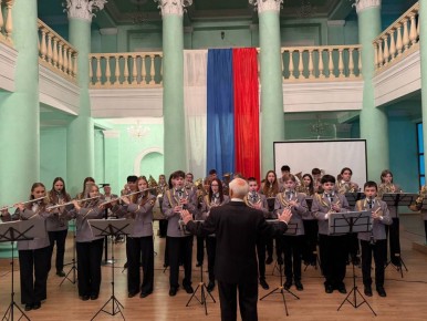 В Краснодонском Дворце культуры имени Молодой гвардии состоялся гала-концерт и торжественное награждение победителей XII Фестиваля-конкурса поэзии «Муза Новороссии»