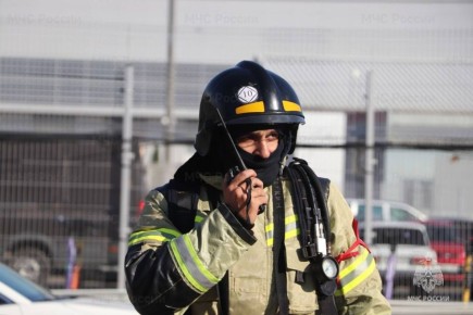 В Новоайдаре ликвидировало пожар на АЗС после атаки БПЛА