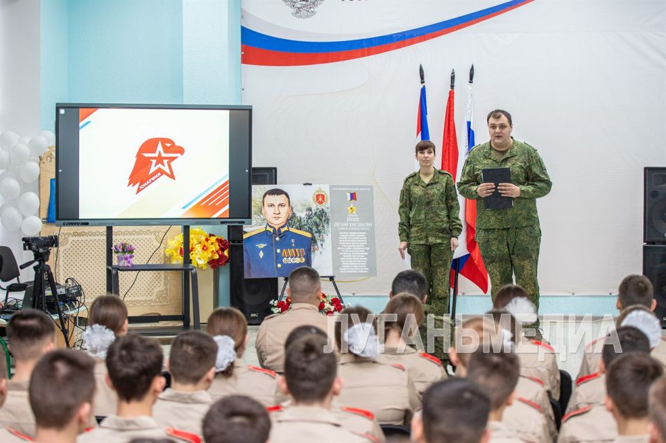 � ��������� ���������-�������� �����-��������� ������ ���� ��������