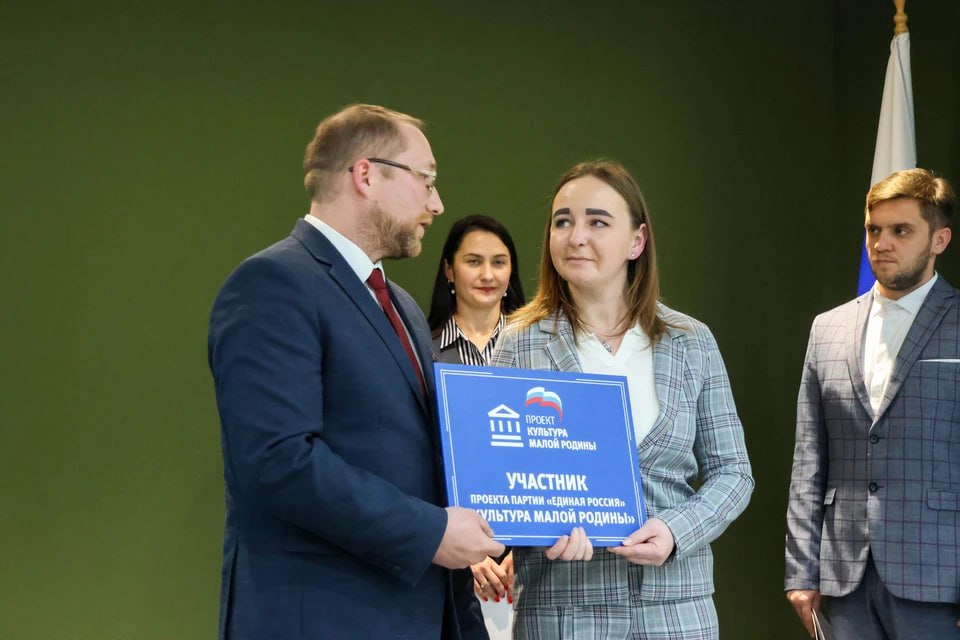 В Перевальске открылась современная модельная библиотека «Библиопортал»