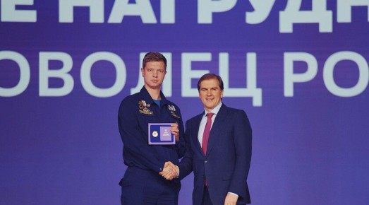 Доброволец ВСКС из ЛНР получил награду на Международном форуме #МЫВМЕСТЕ