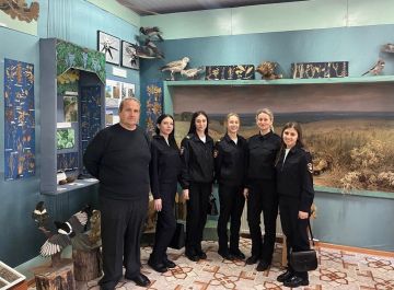 1111Славяносербские правоохранители познакомились с историей края, посетив экскурсию в музее