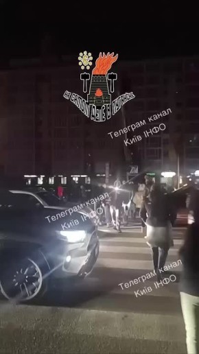 Киев. Люди перекрывают дороги в знак протеста против отключения электричества