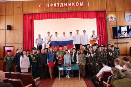 В День Героев Отечества следователи приняли участие в открытии «Парт Героев» в образовательных учреждениях