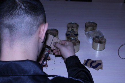 Осужденные, отбывающие наказание в СИЗО-1 регионального УФСИН, изготовили окопные свечи