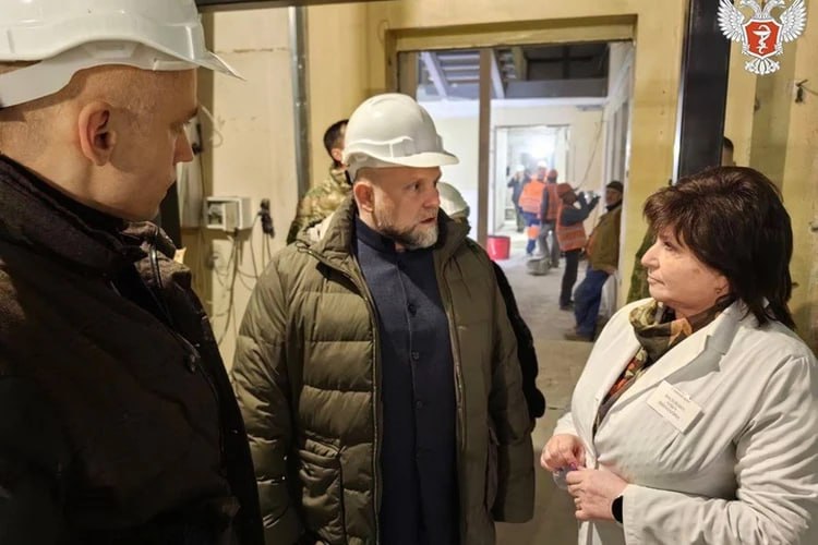 «В ЛНР успешно реализуются все федеральные проекты и задачи»: Замминистра здравоохранения РФ Андрей Плутницкий посетил ЛНР