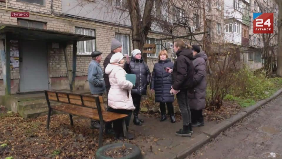 ����������� �����, ������� �� �������� � ���� � ������ ������������� � ����� �������� � ����� �� ����������� � �������� 50-����� ������� � ��������