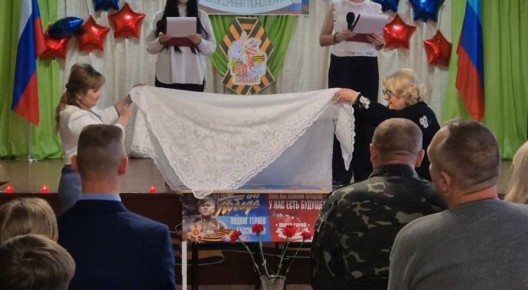 В рамках реализации партийного проекта "Новая школа" ВПП "Единая Россия" в Беловской средней школе №2 открыли «Парту Героя» в честь Павла Ильича Журавлёва