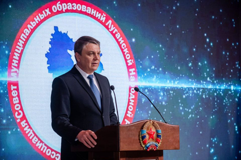 Роман Лысенко: 12 декабря в Луганске состоялось награждение победителей и лауреатов республиканского конкурса «Гордость местного самоуправления Луганской Народной Республики»