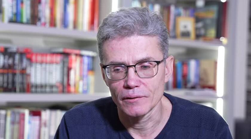 Литература : Константин Леушин, «Именное издание»