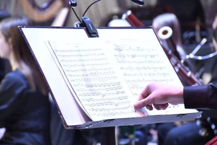 В зале Луганской академической филармонии прошел изысканный «Вечер бельканто», перенесший слушателей в Италию эпохи расцвета вокального искусства