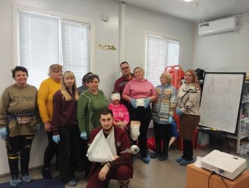 Правилам первой помощи обучили новую группу в Ровеньковской Школе медицины катастроф